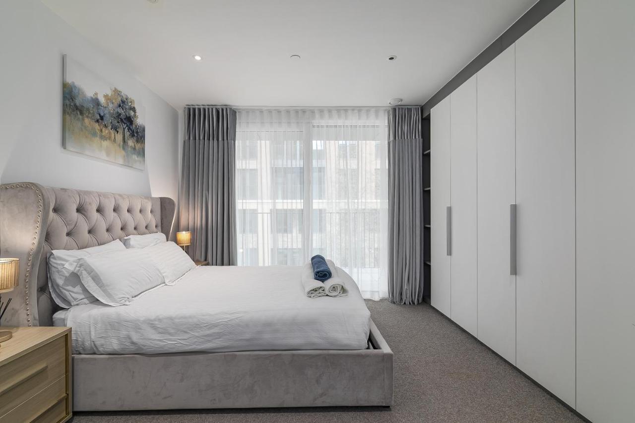 Luxury Spacious Flat With Communal Gardens And Parking London Exteriör bild